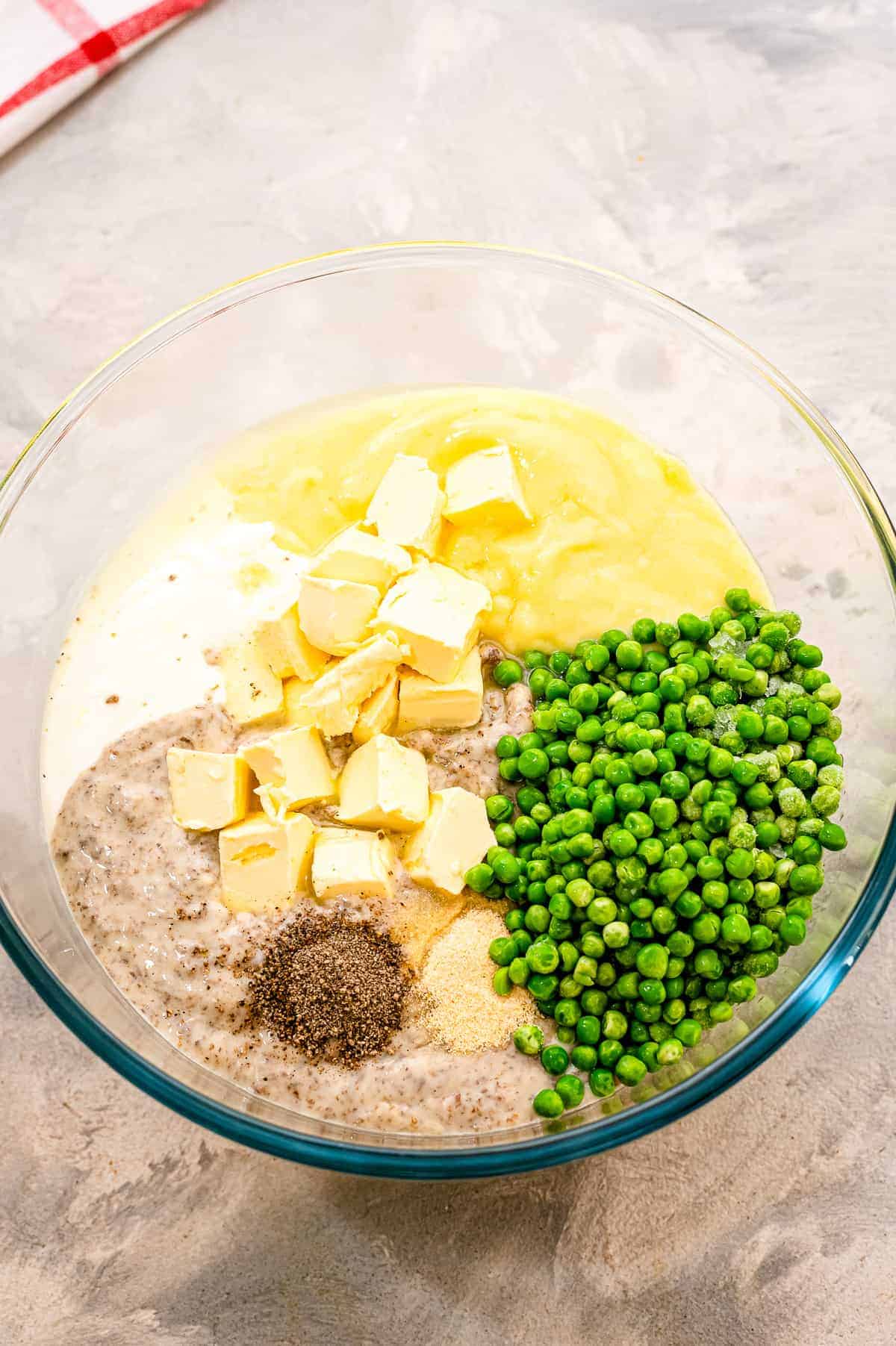 Ingredients for creamy sauce for tetrazzini