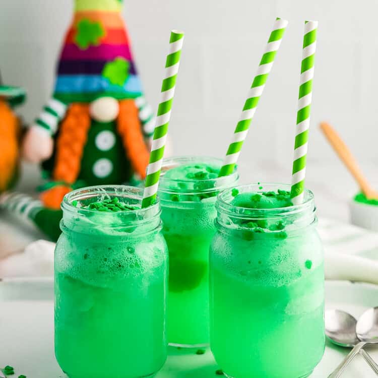 Leprechaun Floats in jars with green striped straw