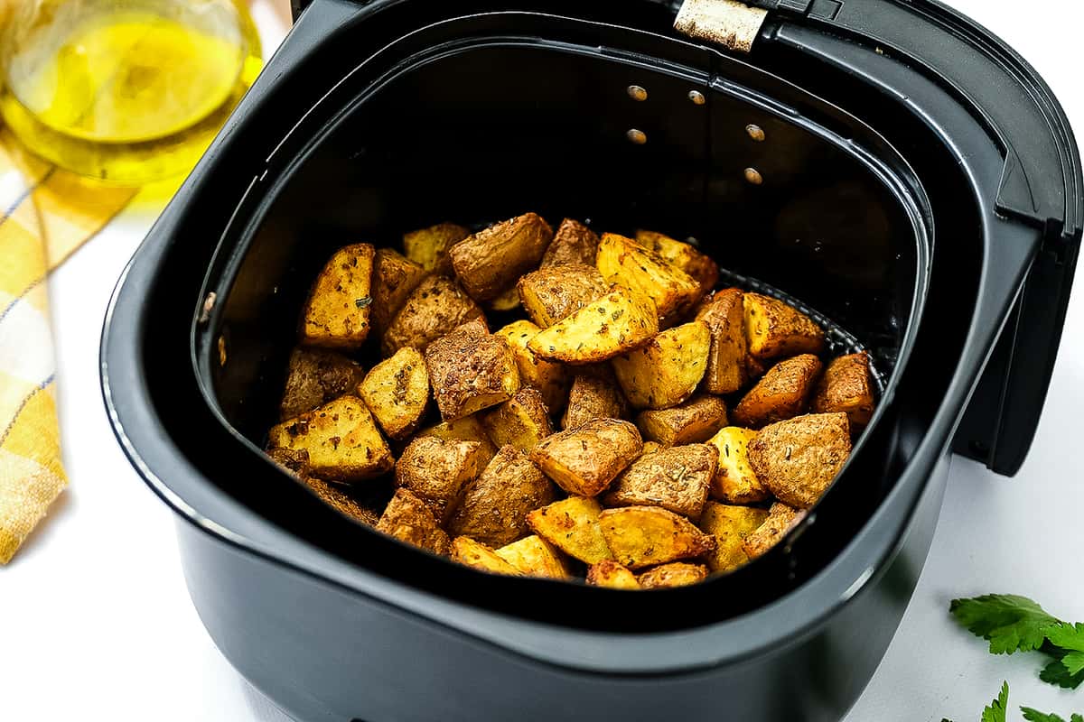 Air Fryer basket with Potatoes