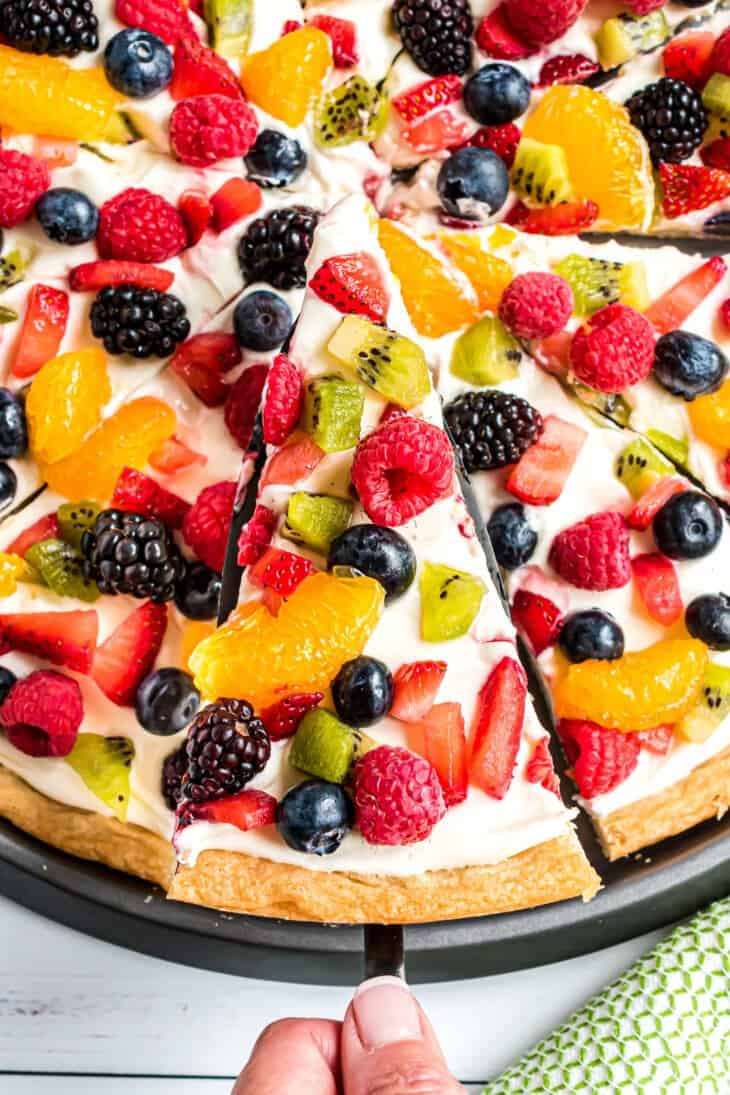 Best Ever Fruit Pizza! - Julie's Eats & Treats