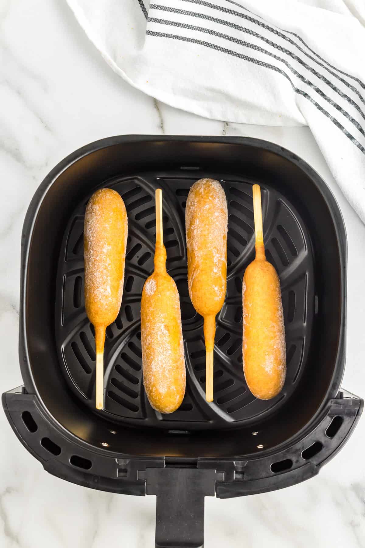 frozen corn dogs in air fryer