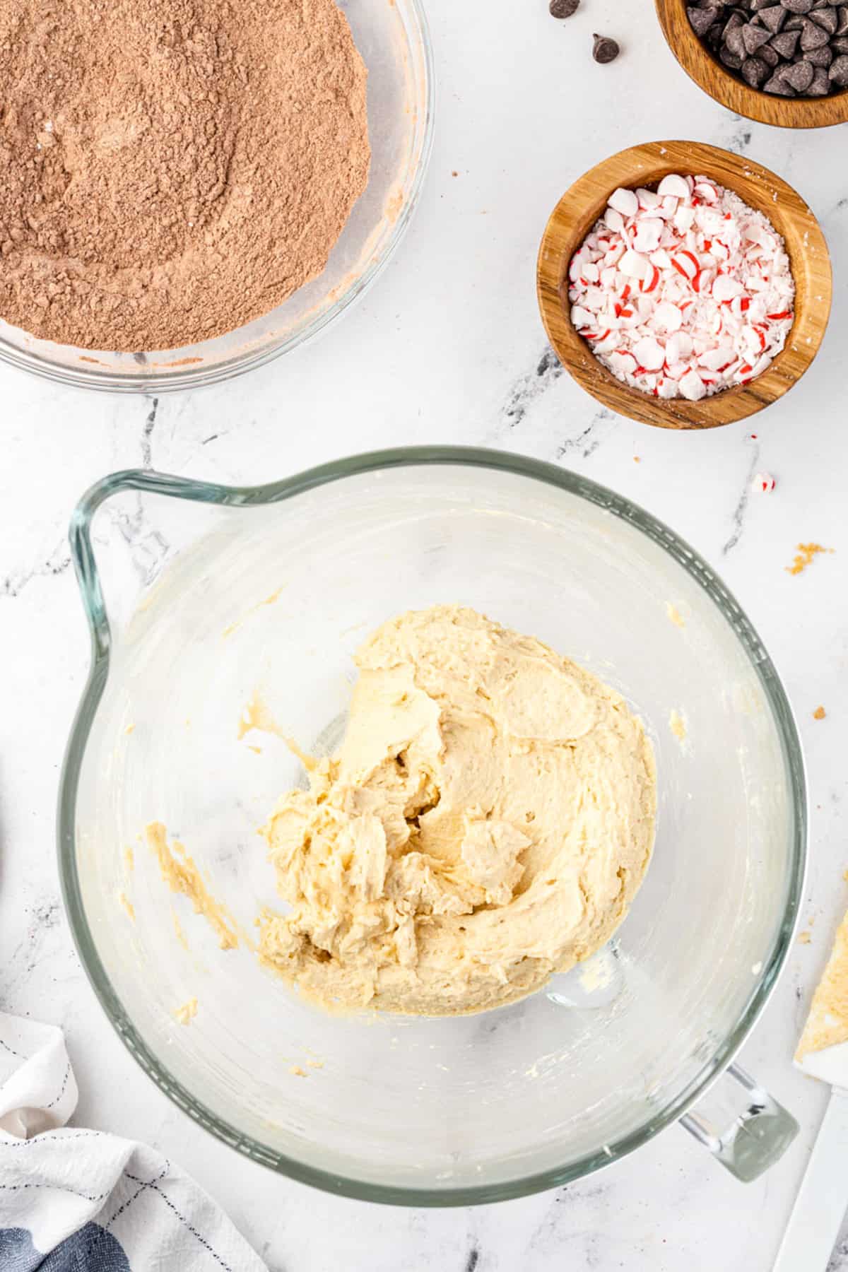 Bowl with creamed cookie ingredients