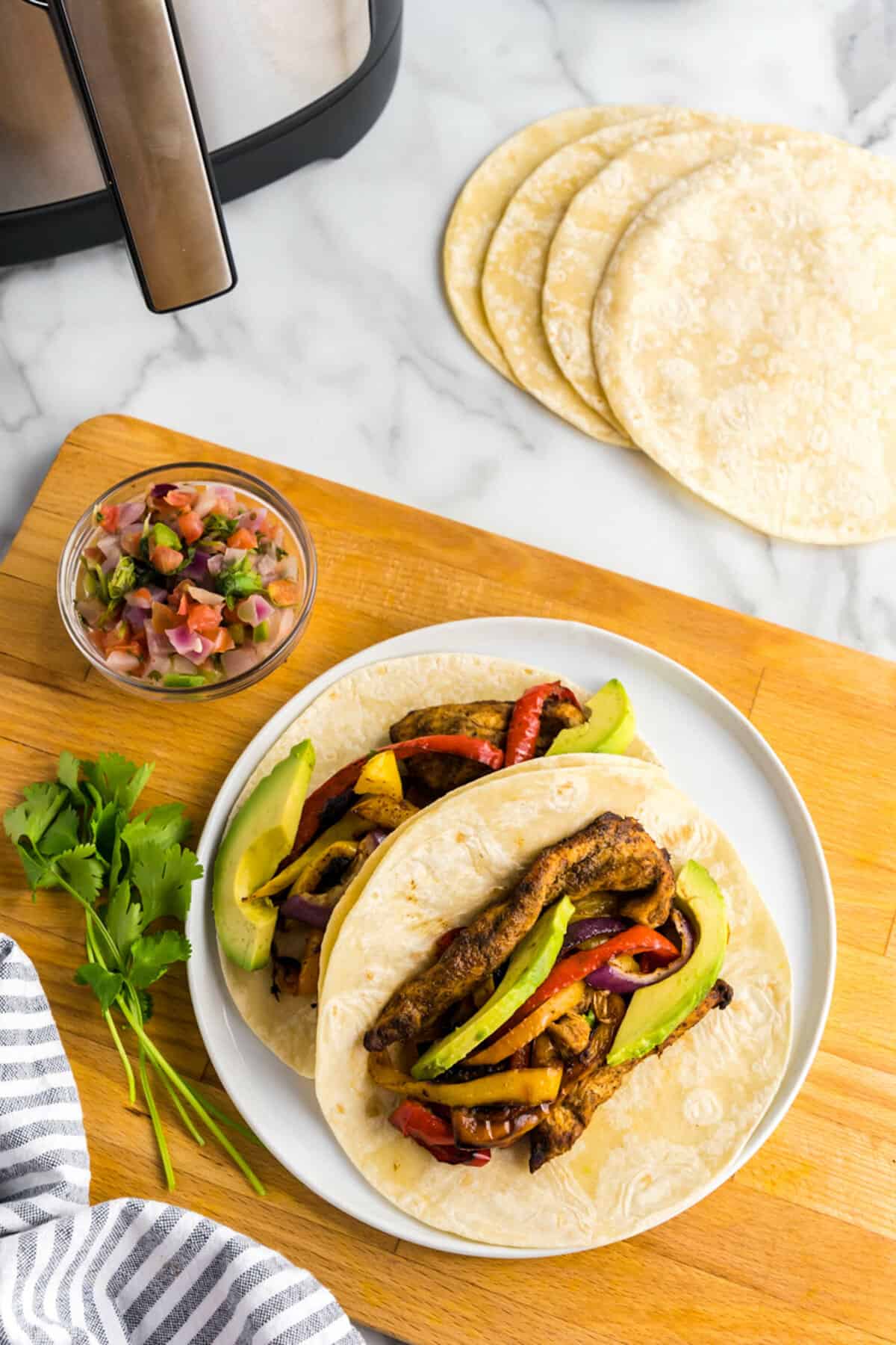Fresh Chicken Fajitas Right Out of the Air Fryer with all of the Fixings