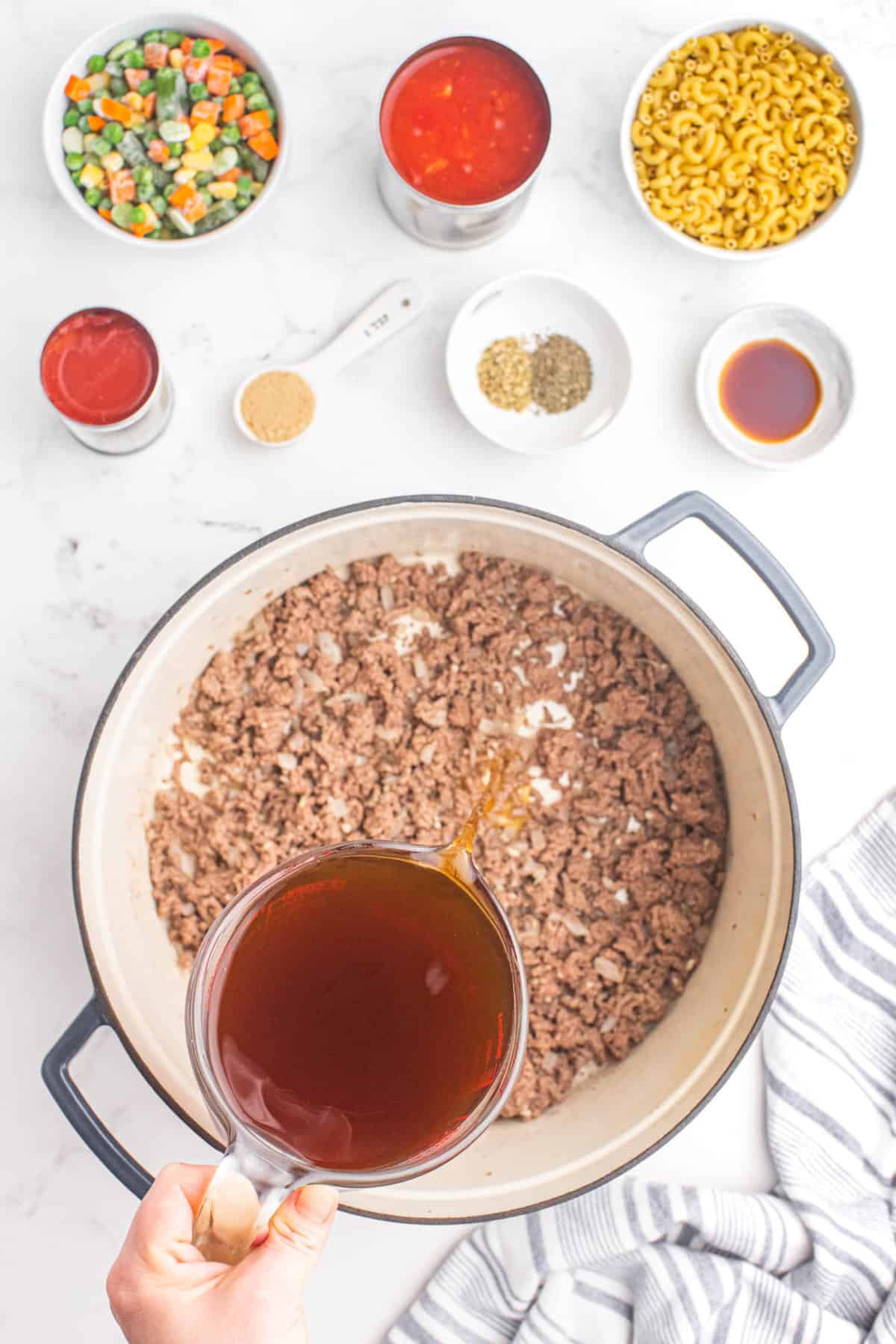 Adding Beef Broth to Ground Beef For Tomato Beef Macaroni Soup