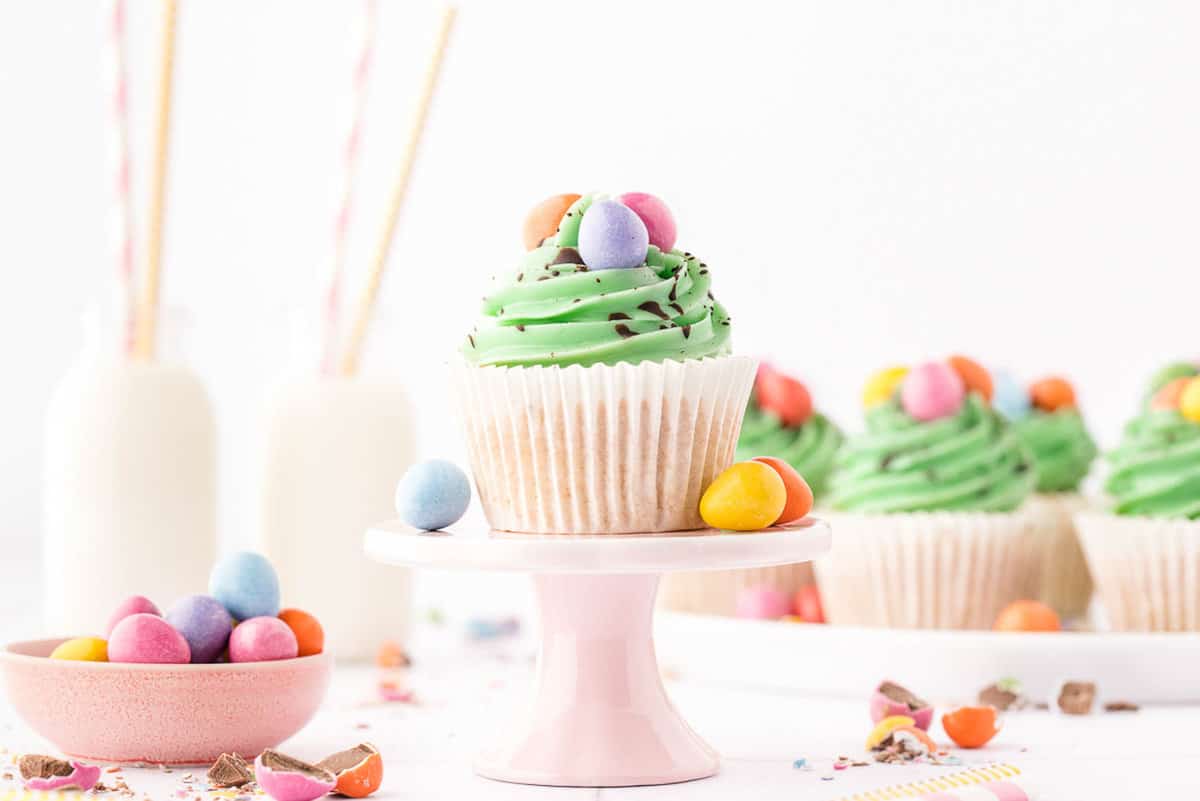Mini Egg Cupcakes Perfect for Easter or a Spring Party