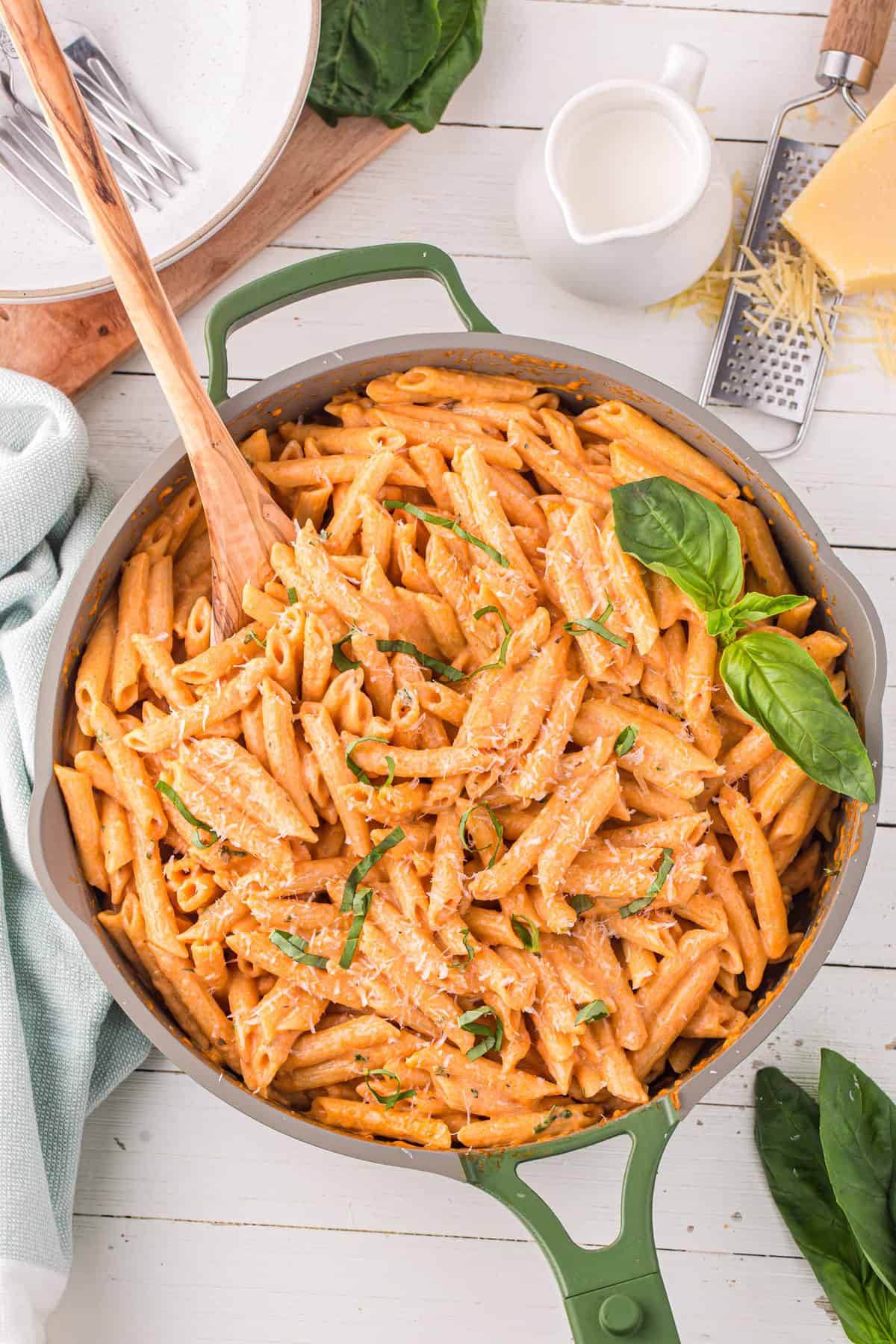 Best Penne alla Vodka Recipe with Spoon Ready for the First Bite