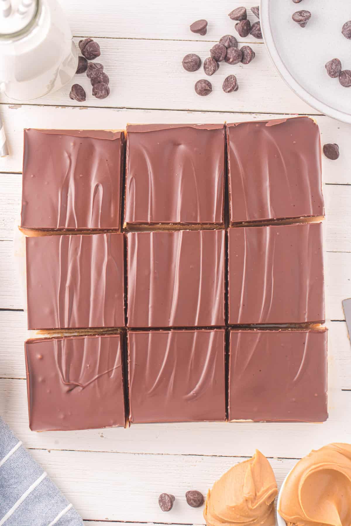 Cutting Chocolate Peanut Butter Bars into Squares