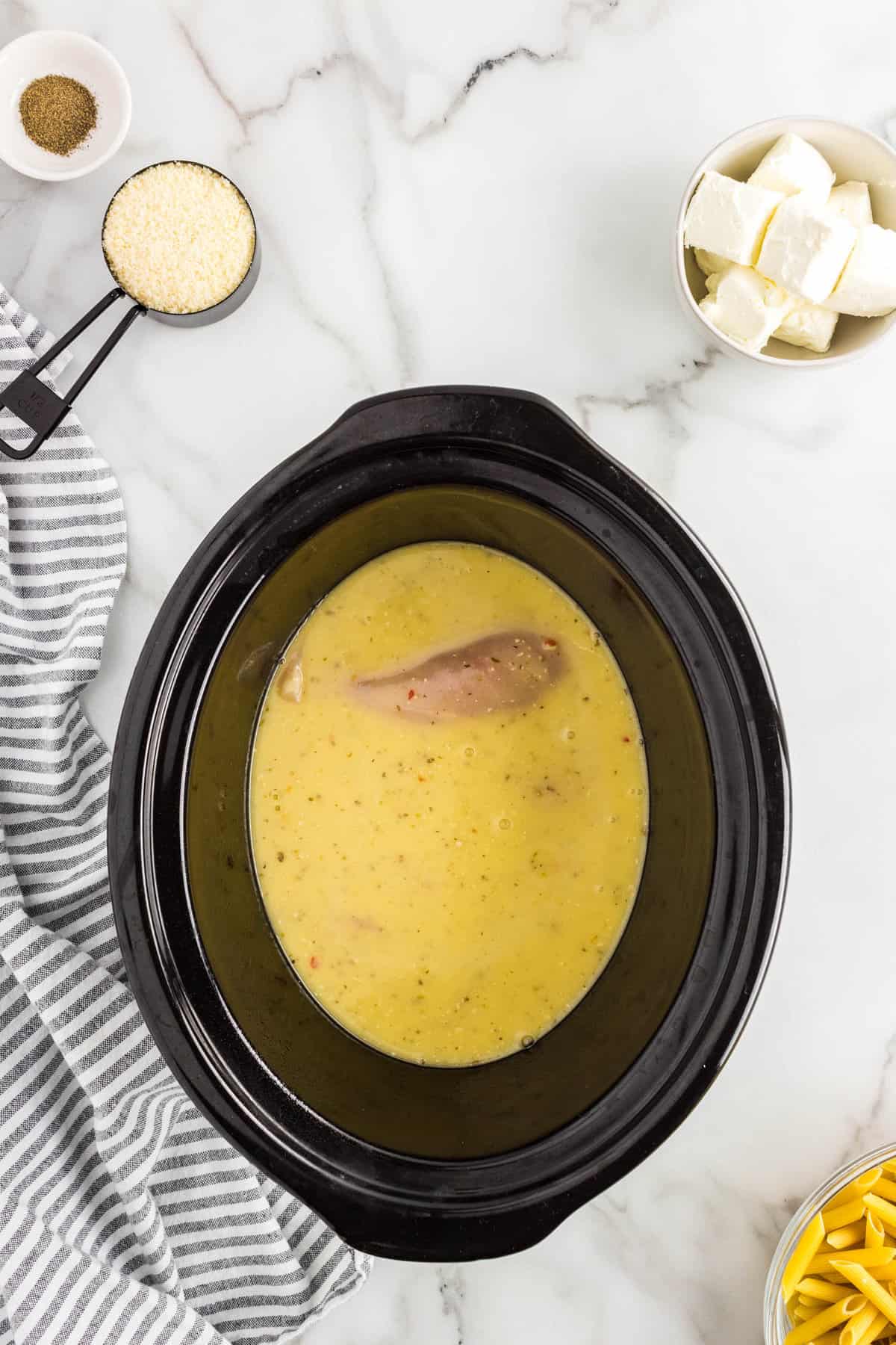 Olive Garden Chicken Recipe with Chicken Breast Smothered in Olive Garden Dressing in Crock Pot