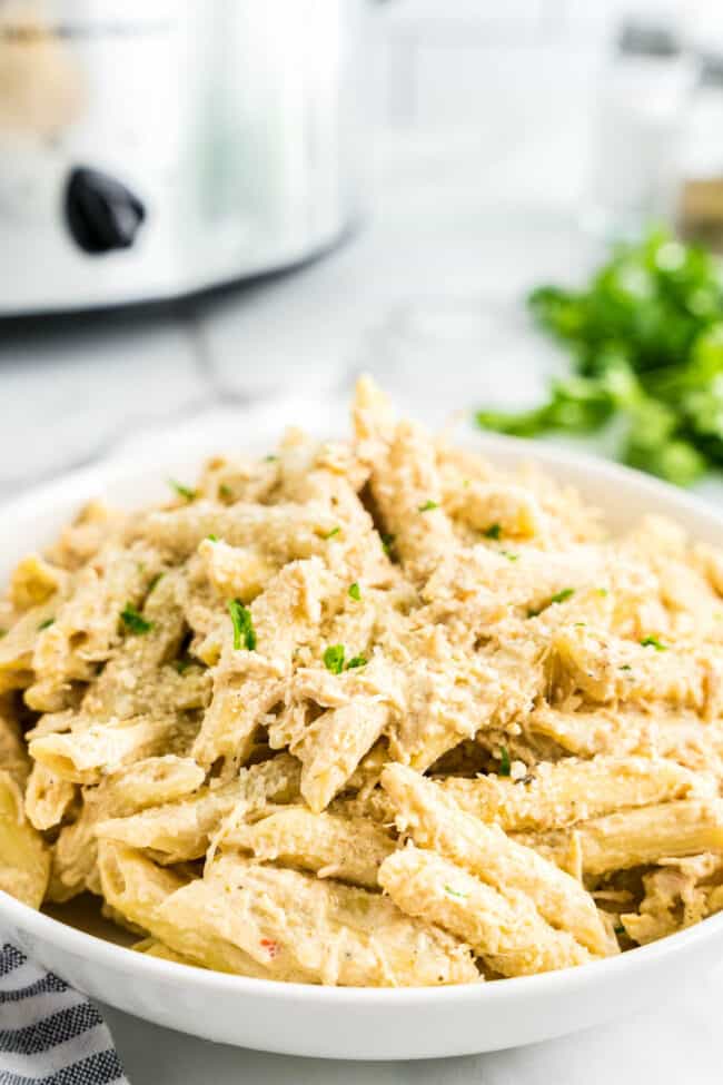 Crock Pot Olive Garden Chicken Pasta - Julie's Eats & Treats