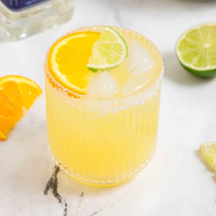 Light & Fresh Skinny Margarita Recipe