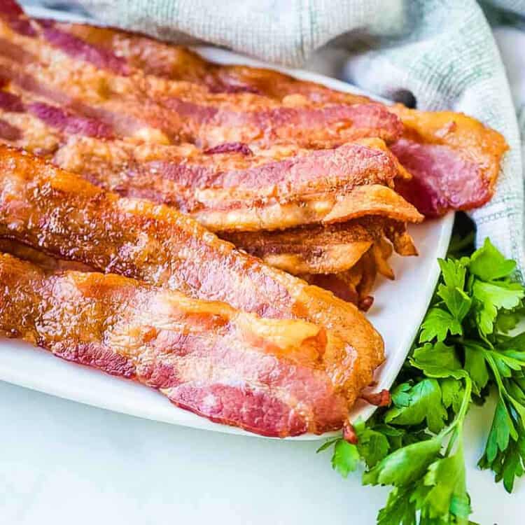 How to Cook Bacon in the Oven - {Crispy Baked Bacon} - Kristine's