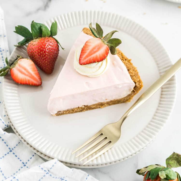No Bake Strawberry Cheesecake Recipe