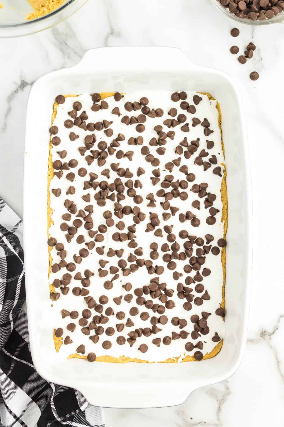 Marshmallow Fluff Spread Over Base with Sprinkled Chocolate Chips