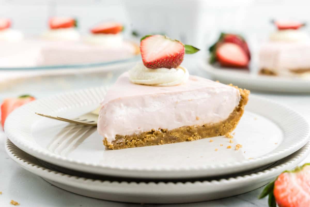 No Bake Strawberry Cheesecake Recipe