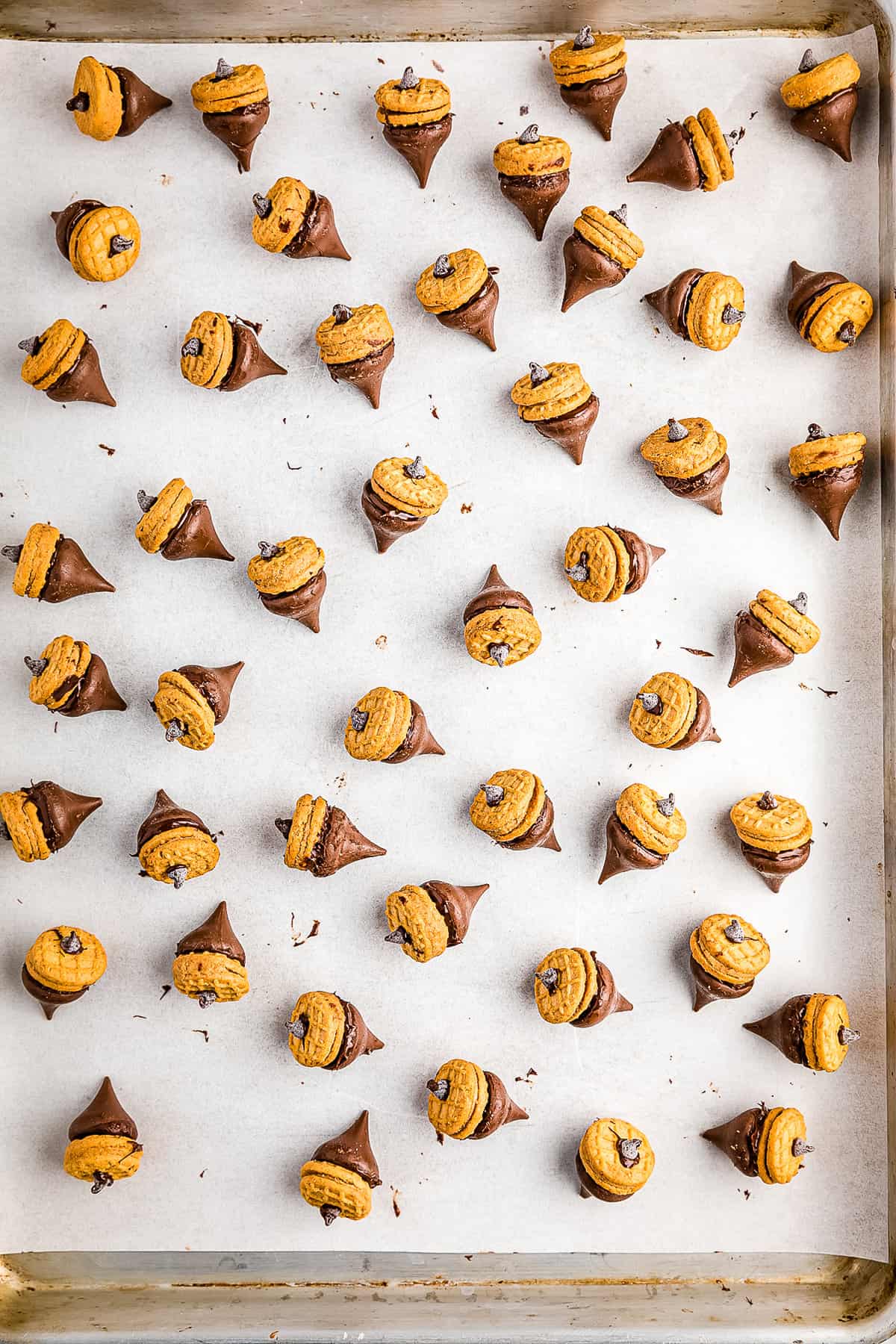 Lay on a pan with parchment paper to cool.