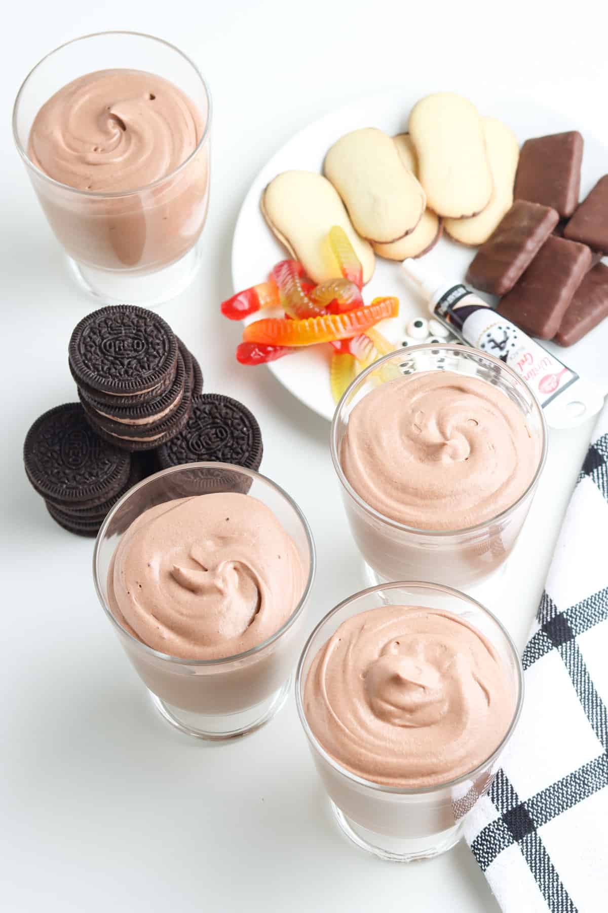 Chocolate pudding in small cups