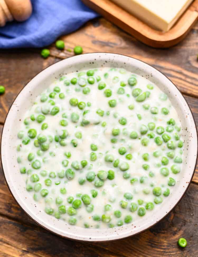 Creamed Peas in bowl