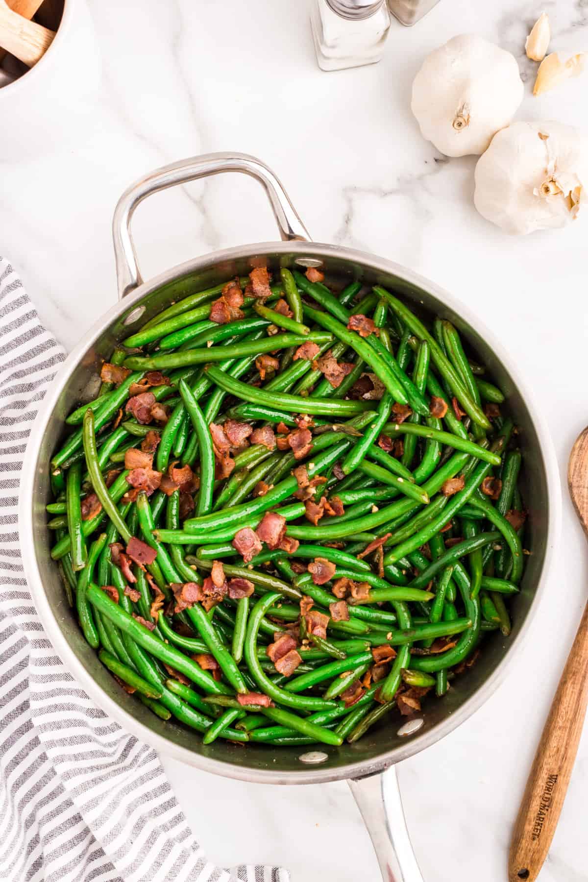 Tossed Green Beans with Bacon in stovepot skillet