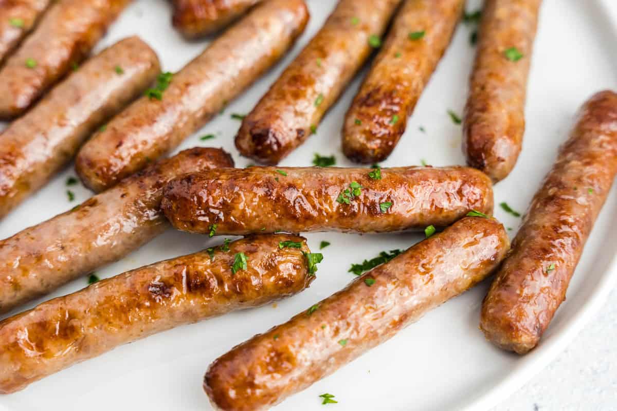 Air Fryer Sausage Links on Serving Plate