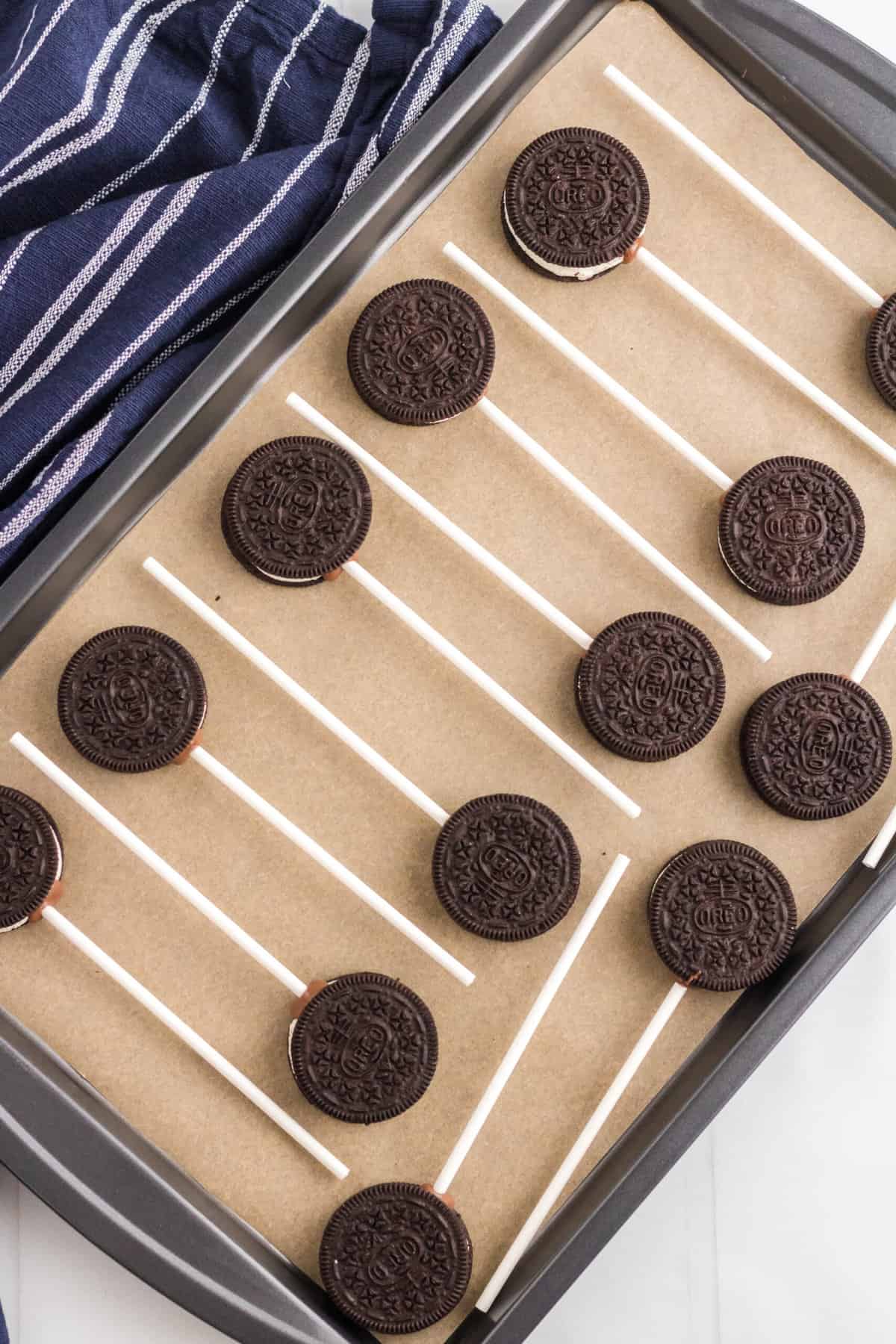 Lay Flat on Parchment Paper Pan to Harden.