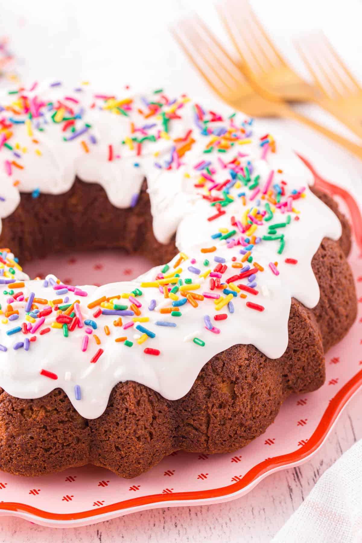Pour the glaze on top and add sprinkles.
