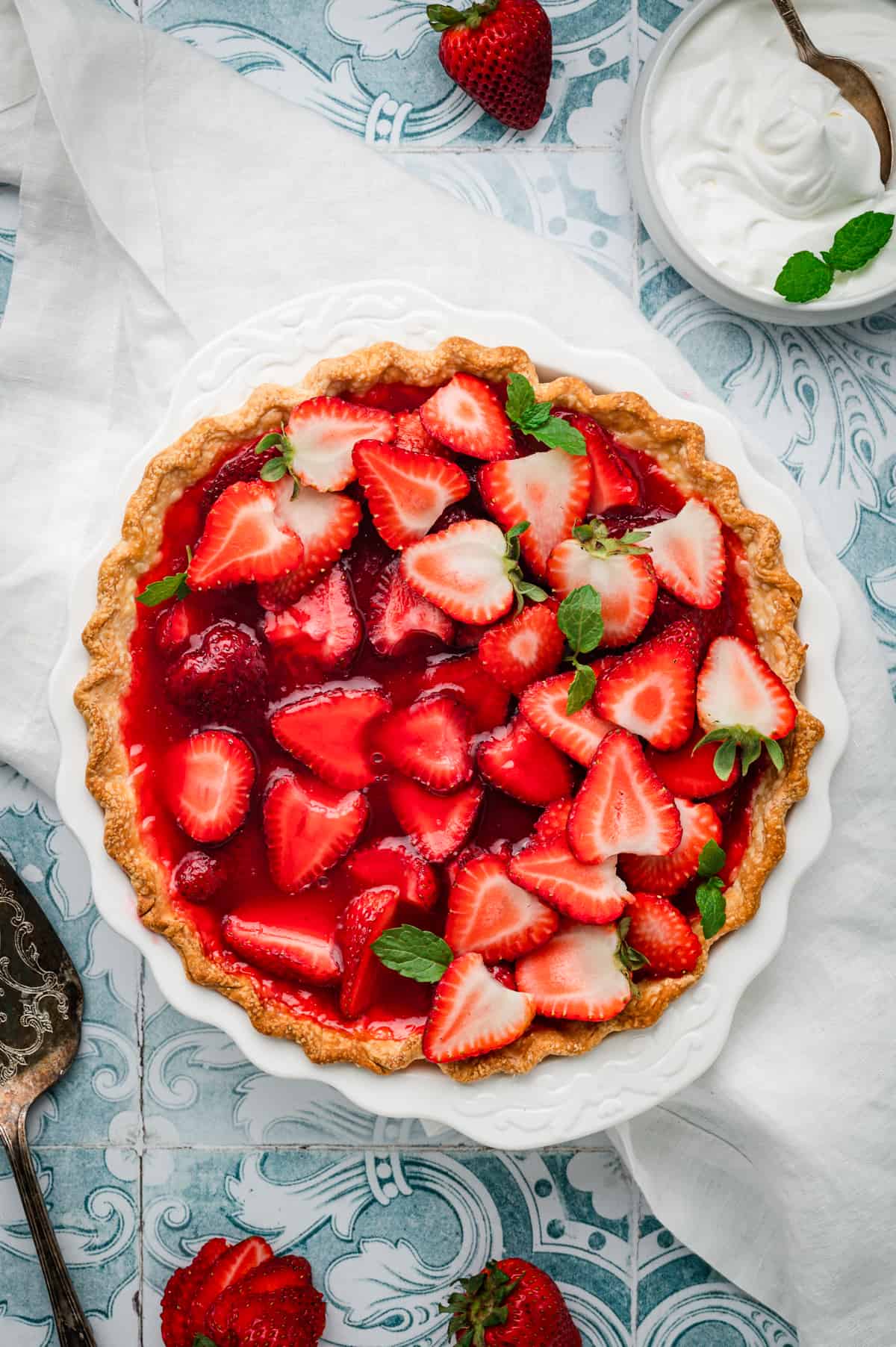 Prepared Easy Strawberry Pie with garnish 