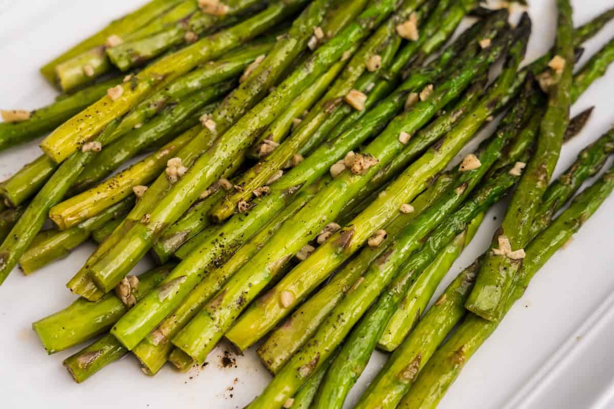 Close up picture of completed pan fried asparagus.